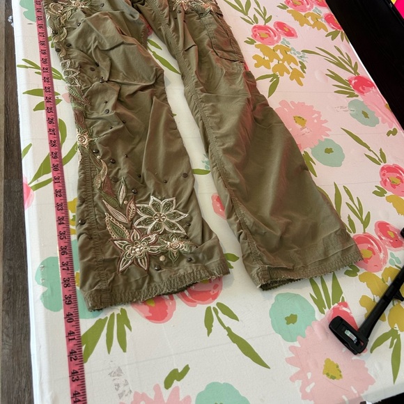 Vintage Y2K Miss Me Flare Low RiseCargo Womens Pants with embroidered detail - Picture 10 of 16